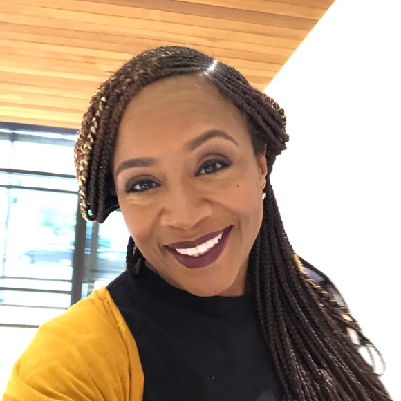 Meet your Posher, AverySunshine!!!! - Picture 2 of 6